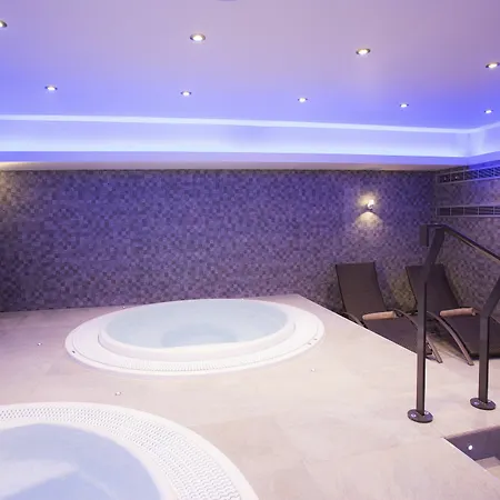 Club Mmv Les Arolles **** 4*